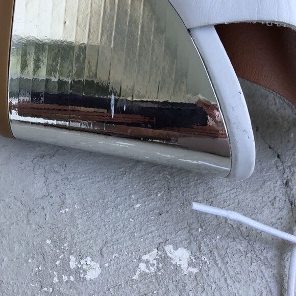 Shelly London  - Picture 8 of 9